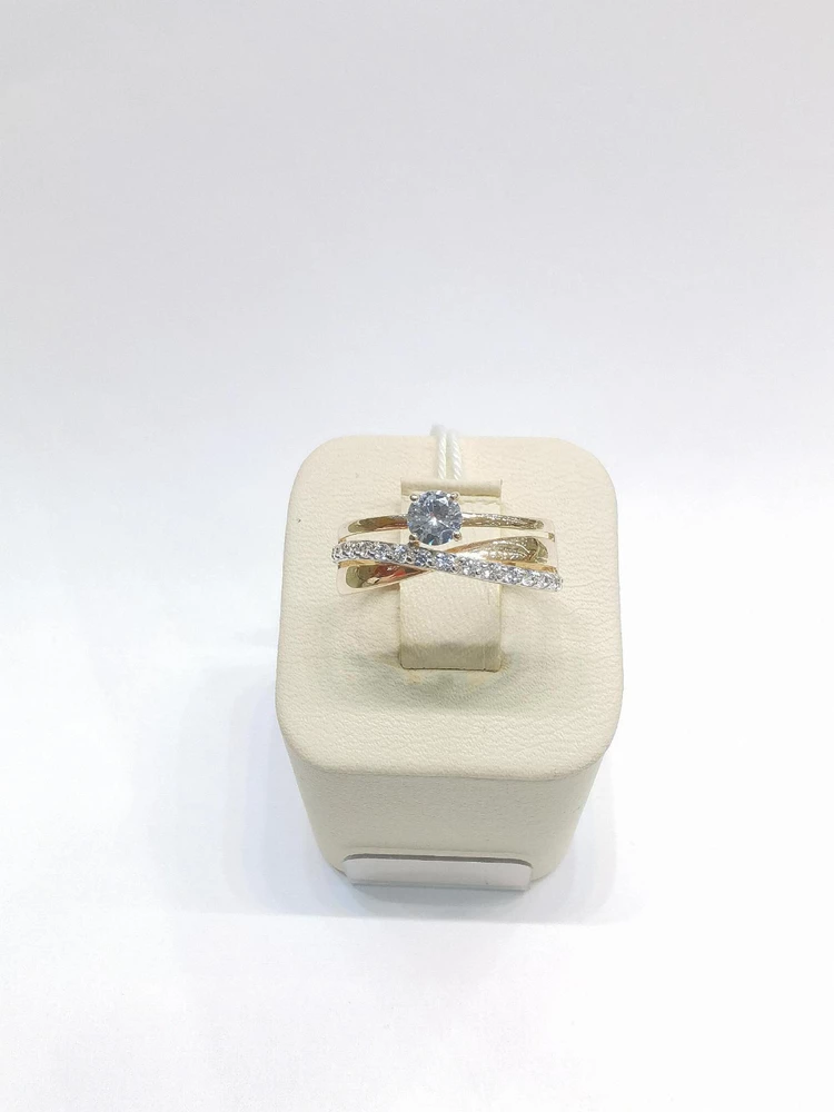 Кольцо с фианитом из красного золота 585 пробы