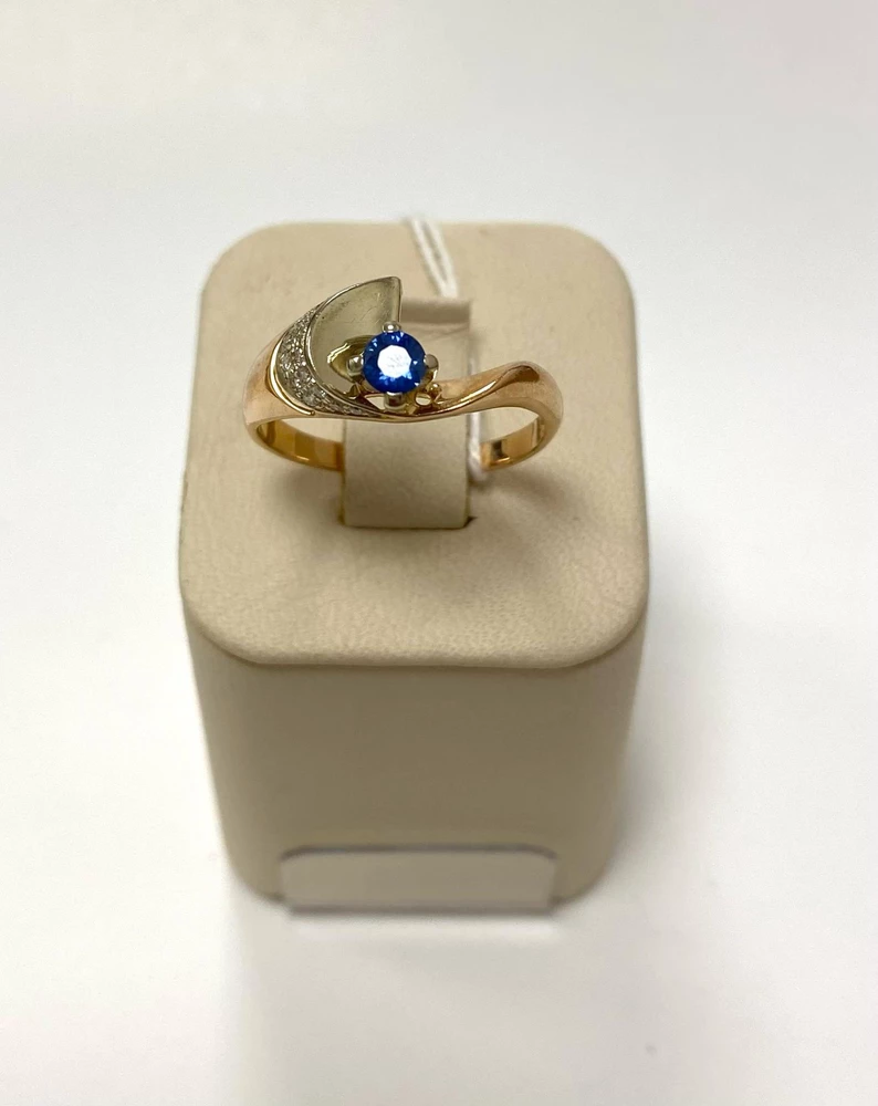 Кольцо с сапфиром из красного золота 585 пробы