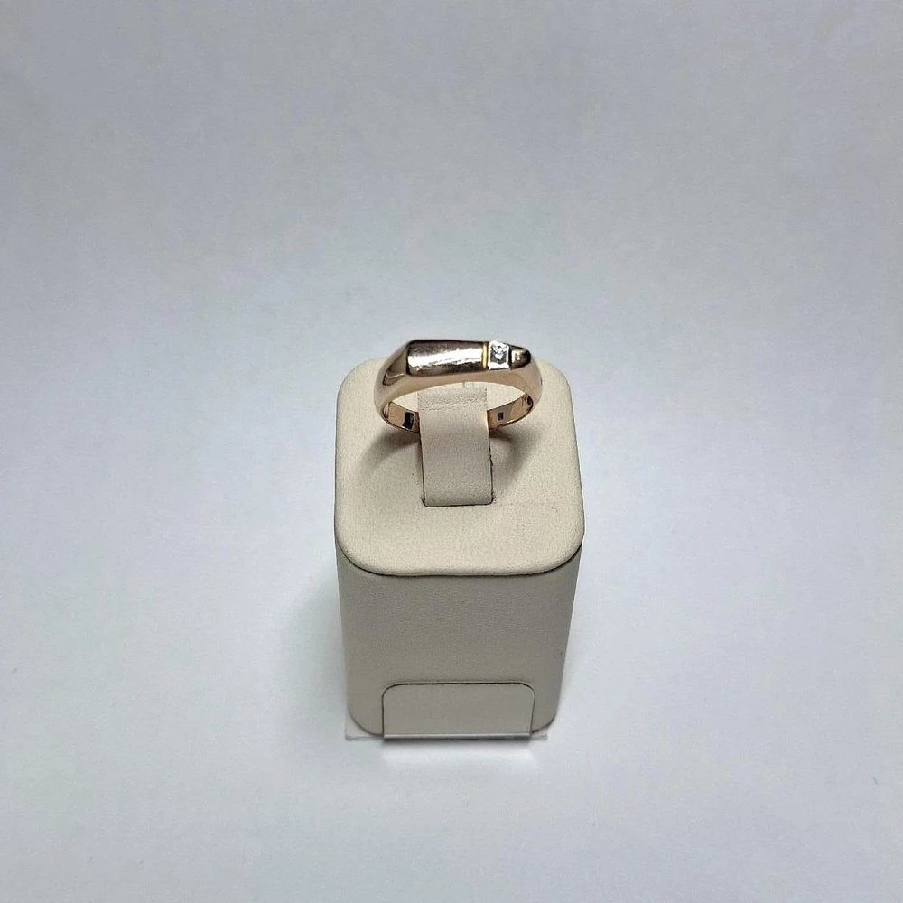 Кольцо с бриллиантом из красного золота 585 пробы