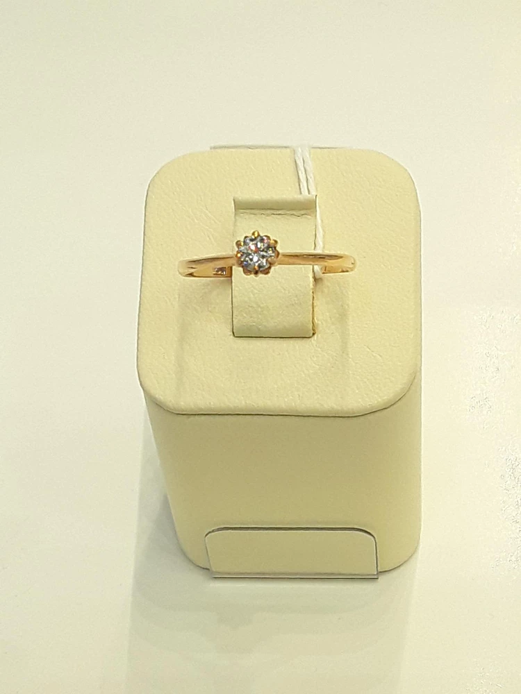 Кольцо с фианитом из красного золота 375 пробы