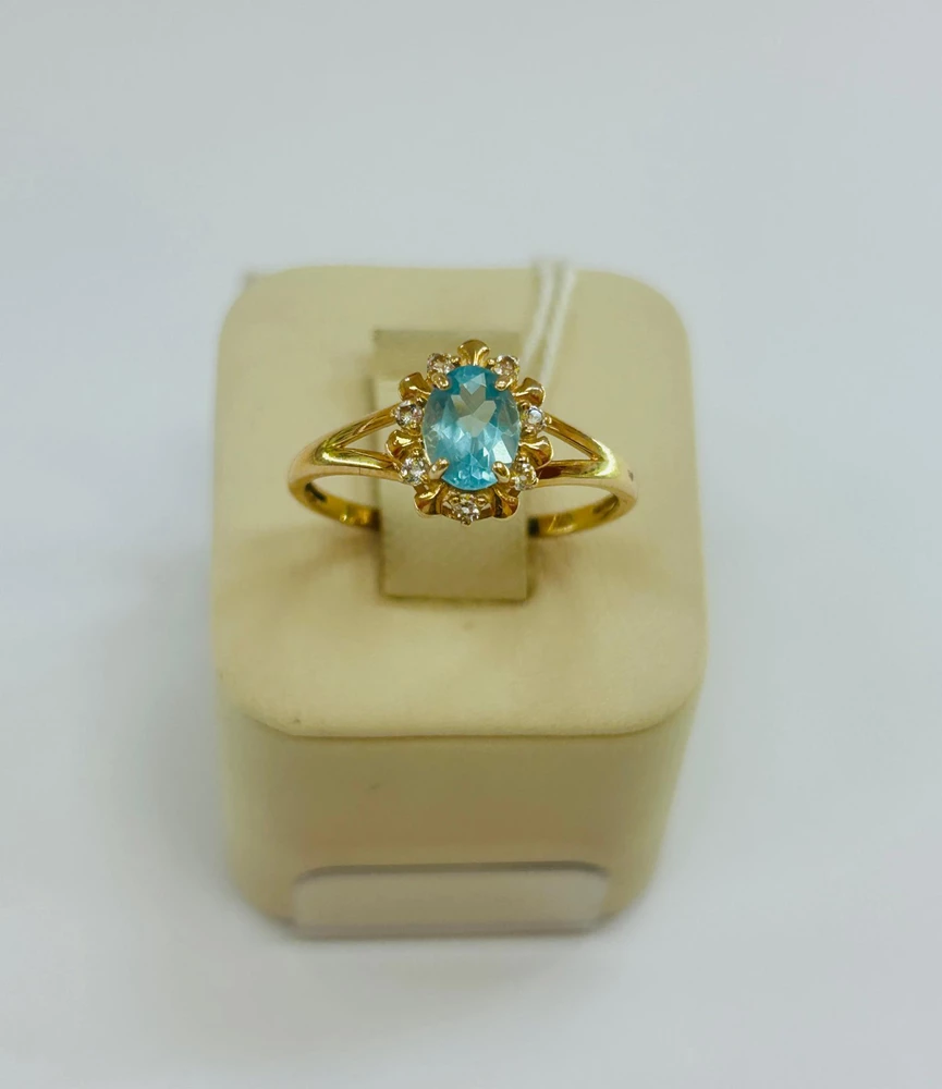 Кольцо с фианитом из красного золота 585 пробы