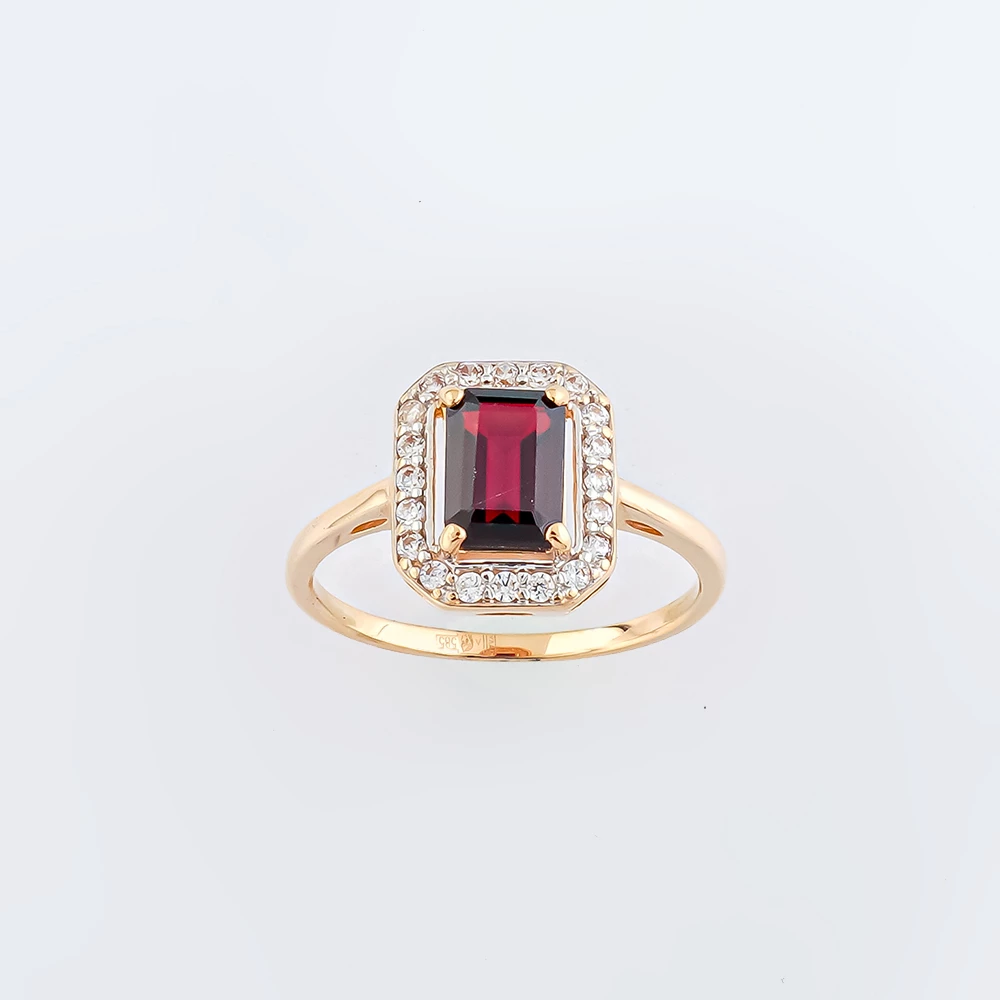 Кольцо с гранатом из красного золота 585 пробы Кольцо с гранатом из красного золота 585 пробы