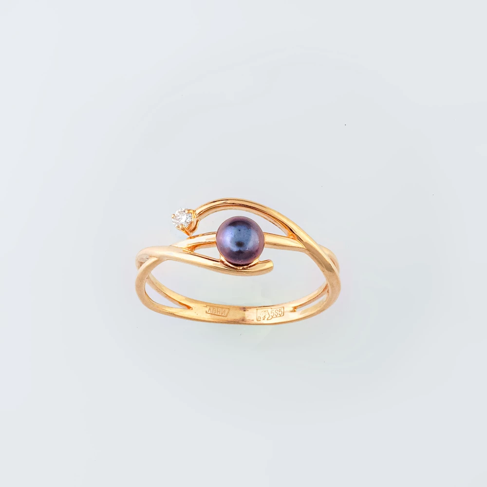 Кольцо с культивированным жемчугом из красного золота 585 пробы Кольцо с культивированным жемчугом из красного золота 585 пробы