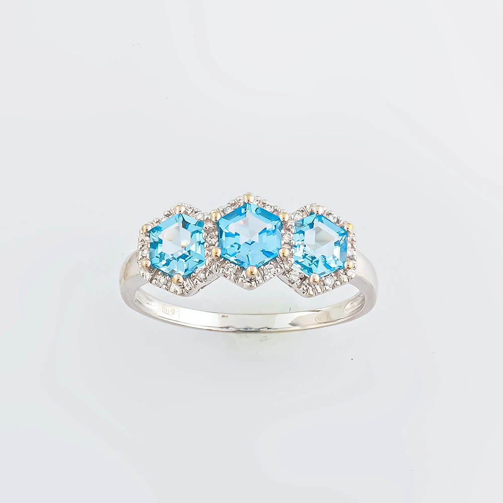 Кольцо с топазом из белого золота 585 пробы Кольцо с топазом из белого золота 585 пробы