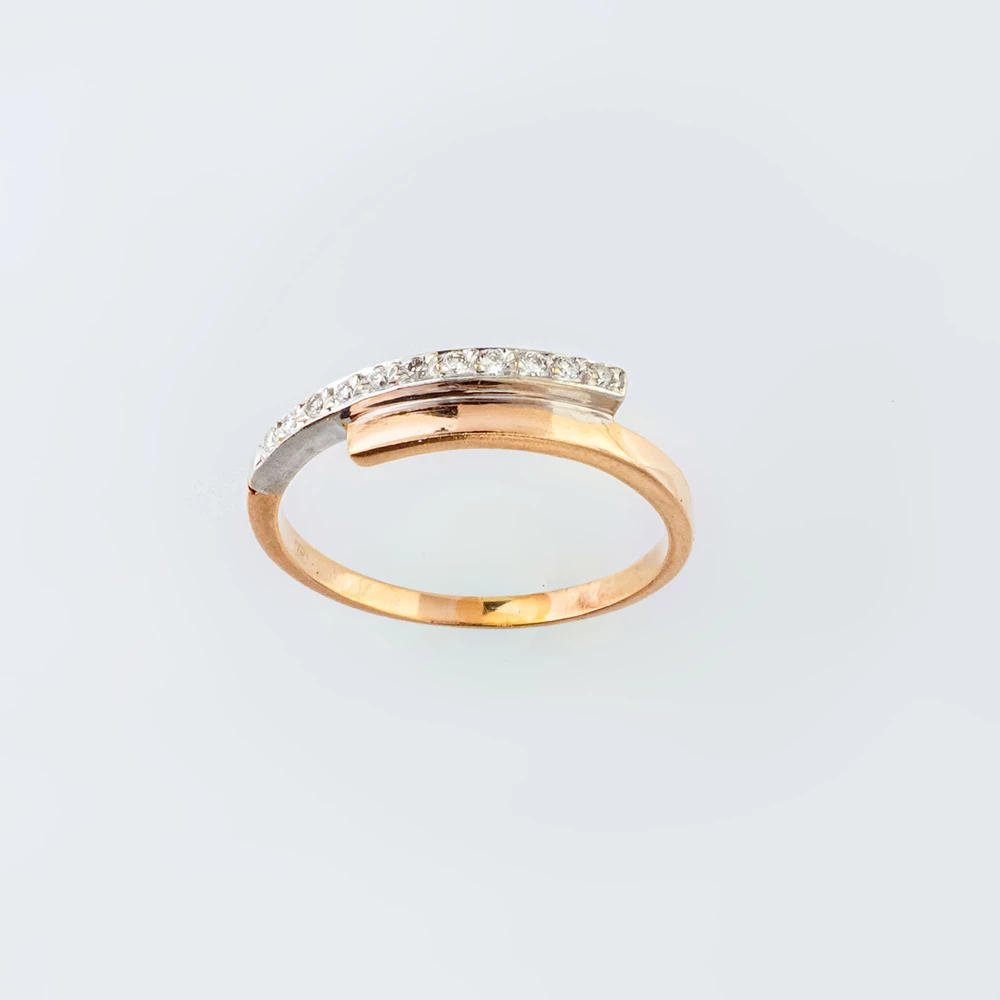 Кольцо с бриллиантом из красного золота 585 пробы