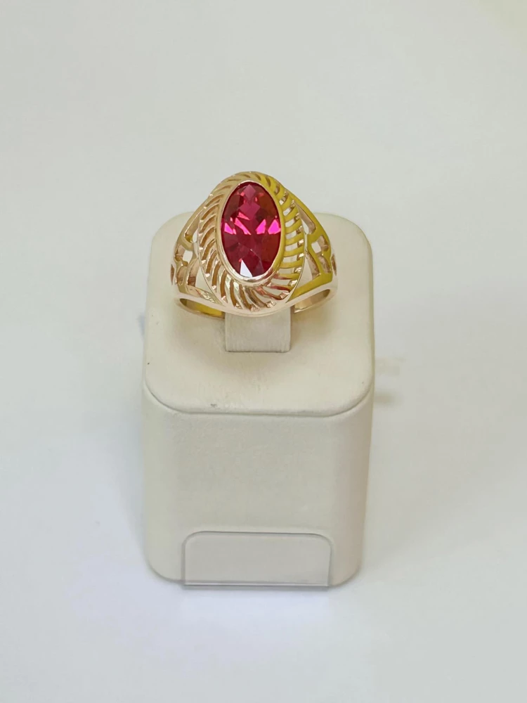 Кольцо с фианитом из красного золота 585 пробы Кольцо с фианитом из красного золота 585 пробы