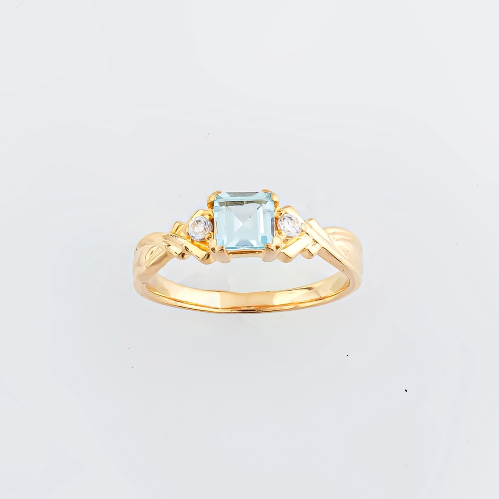 Кольцо с топазом из желтого золота 585 пробы Кольцо с топазом из желтого золота 585 пробы