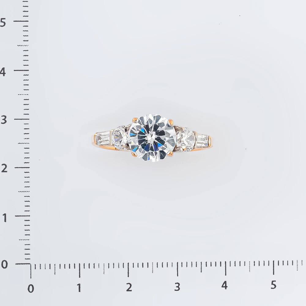 Кольцо с фианитом из красного золота 585 пробы