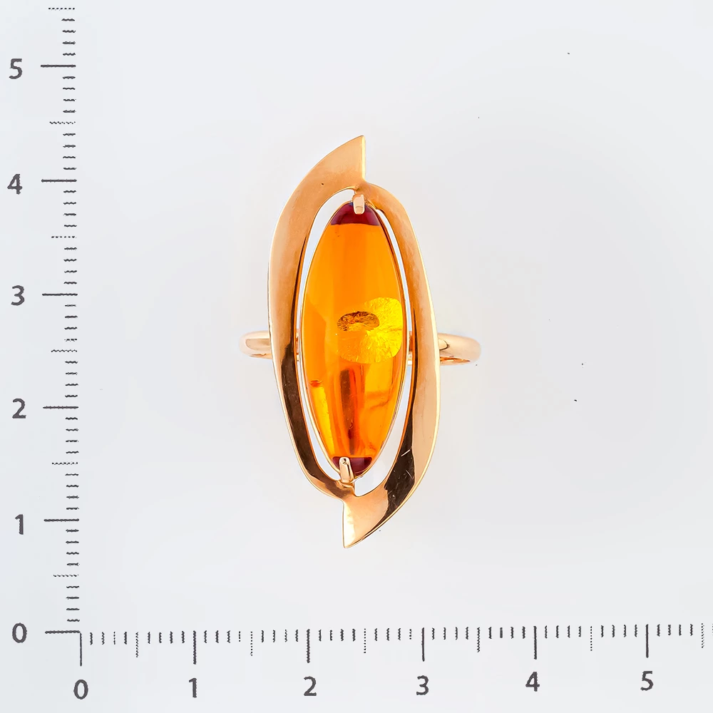 Кольцо с янтарем из красного золота 585 пробы Кольцо с янтарем из красного золота 585 пробы