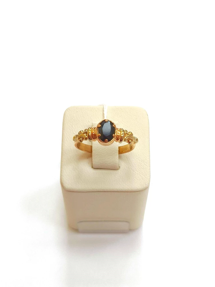 Кольцо с гранатом из красного золота 585 пробы