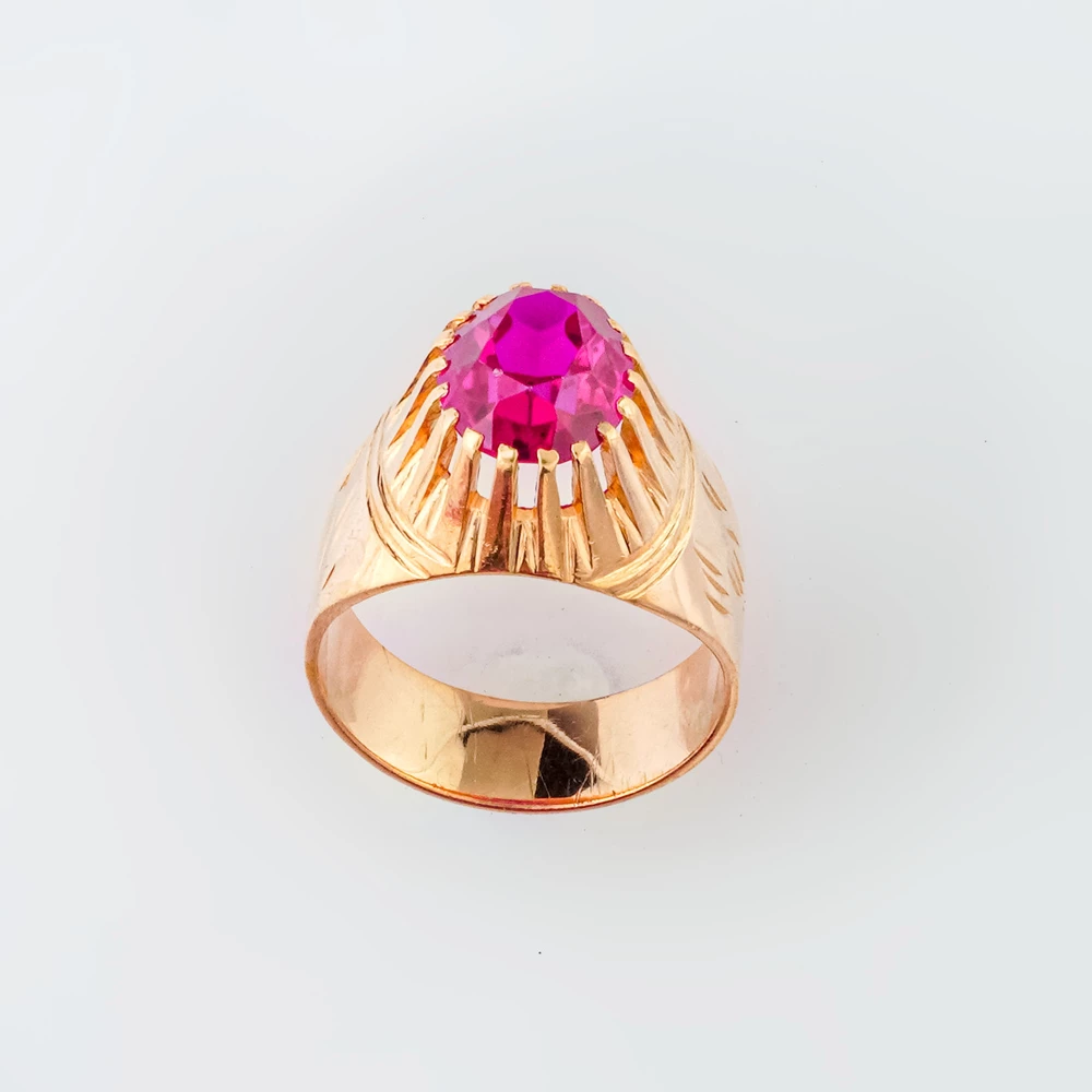 Кольцо с фианитом из красного золота 583 пробы Кольцо с фианитом из красного золота 583 пробы