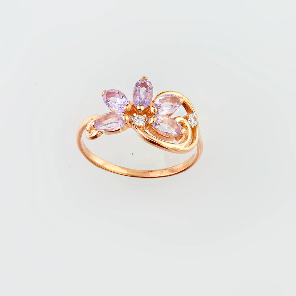 Кольцо с аметистом из красного золота 585 пробы Кольцо с аметистом из красного золота 585 пробы