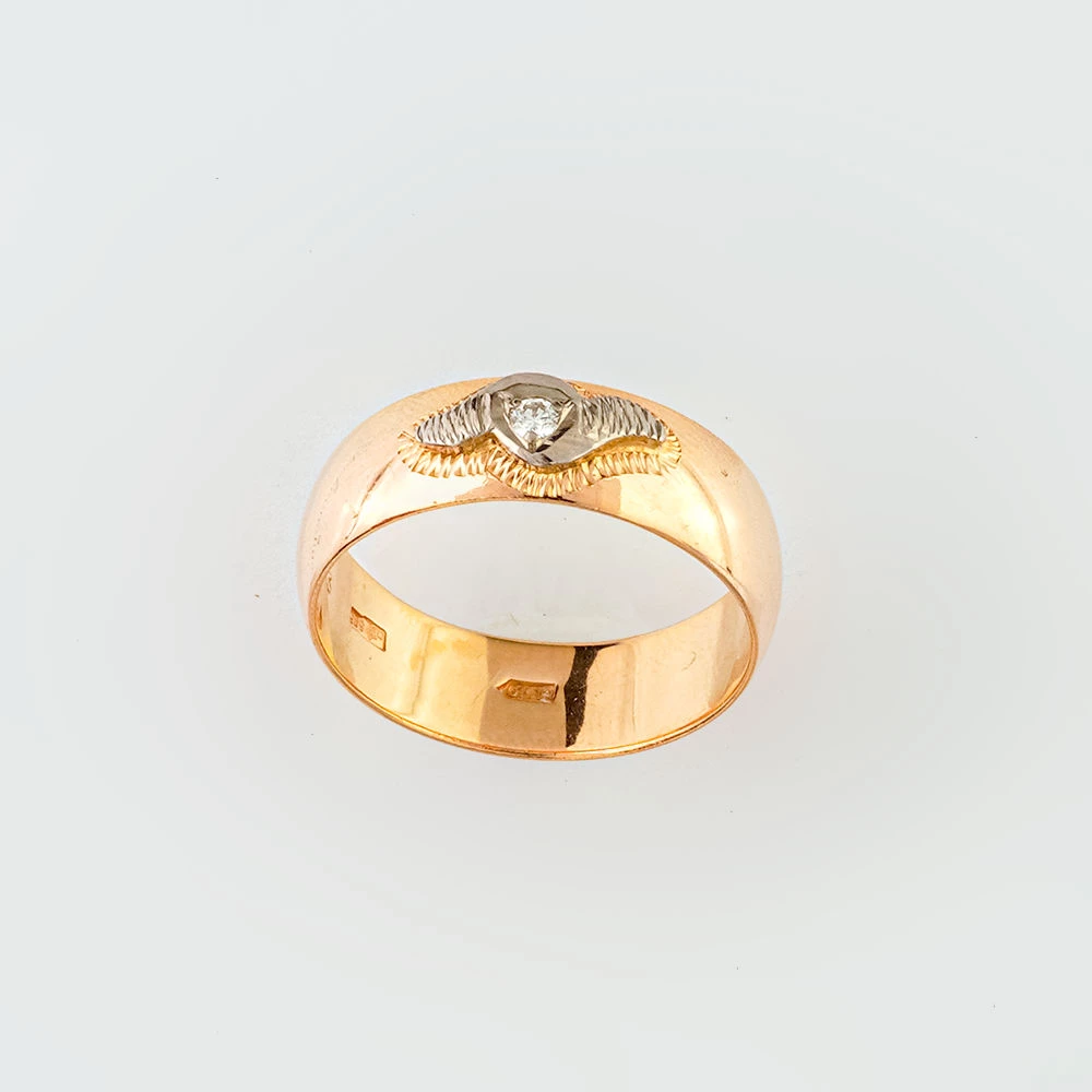 Кольцо с бриллиантом из красного золота 585 пробы