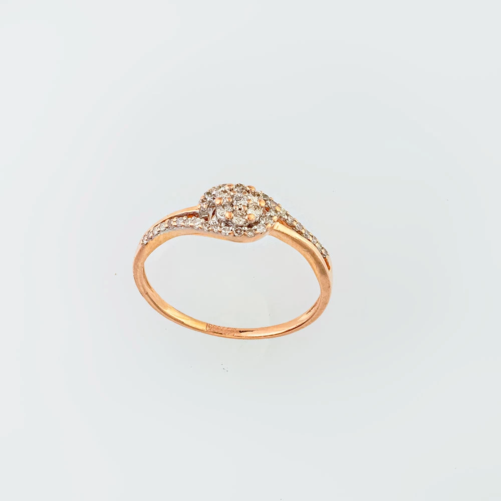 Кольцо с бриллиантом из красного золота 585 пробы