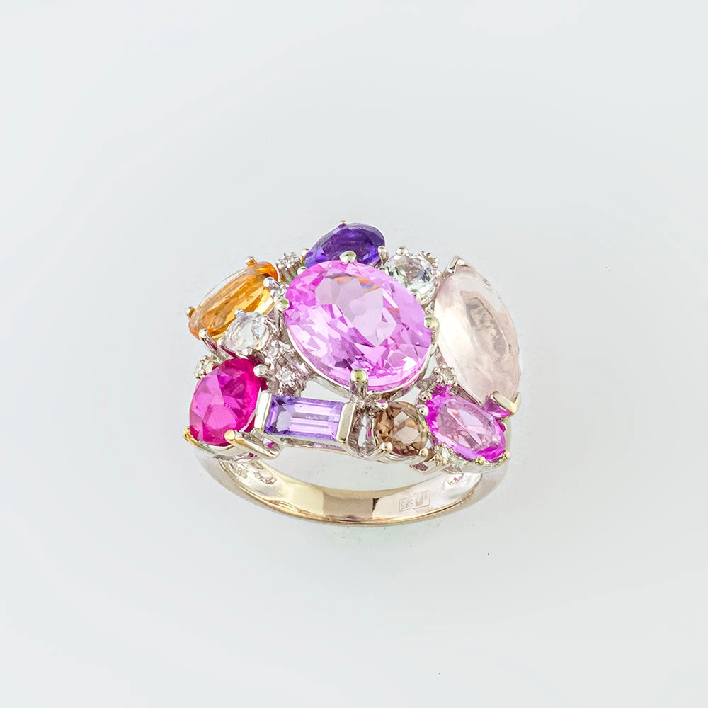 Кольцо с цитрином из белого золота 585 пробы Кольцо с цитрином из белого золота 585 пробы