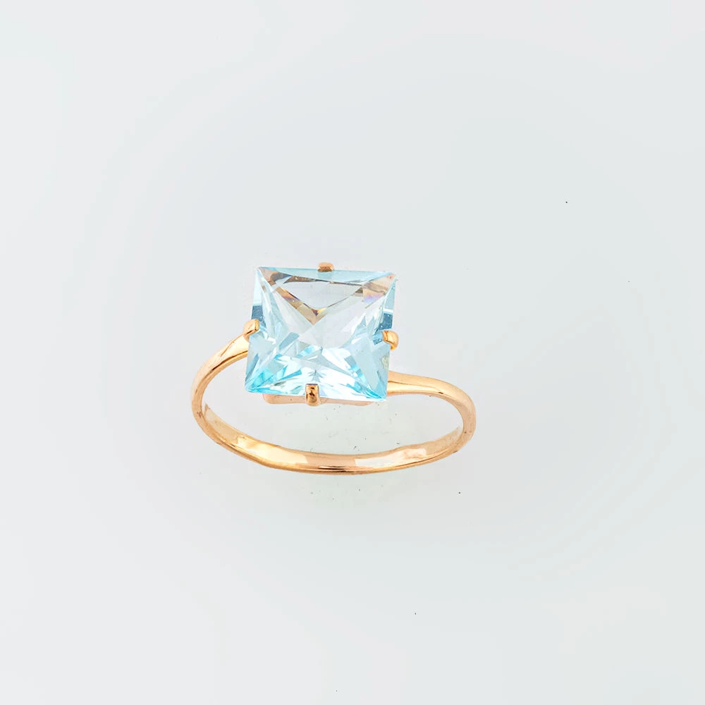 Кольцо с топазом из красного золота 585 пробы Кольцо с топазом из красного золота 585 пробы