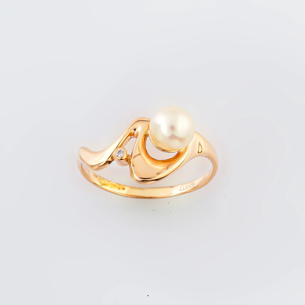 Кольцо с культивированным жемчугом из красного золота 585 пробы Кольцо с культивированным жемчугом из красного золота 585 пробы