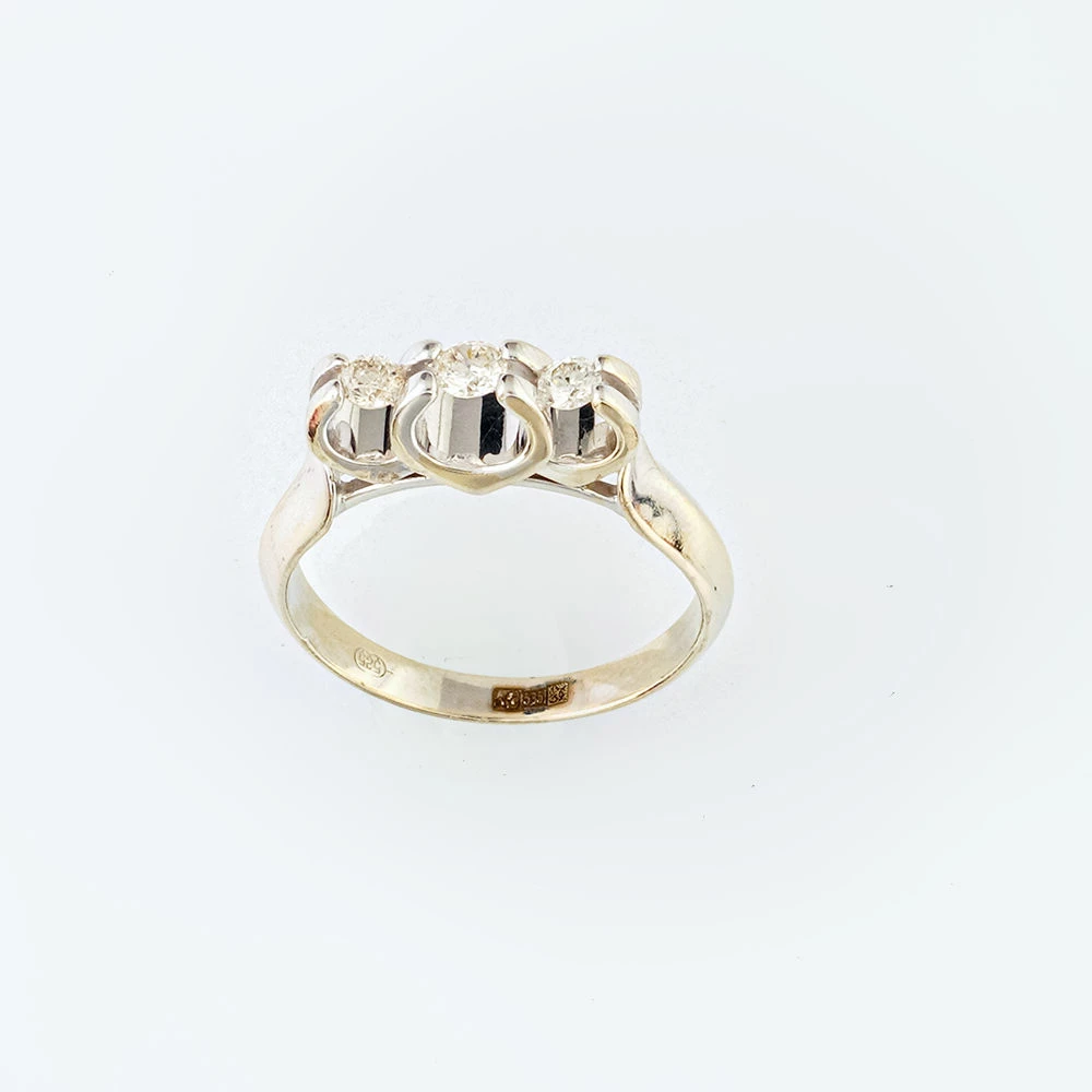 Кольцо с бриллиантом из белого золота 585 пробы Кольцо с бриллиантом из белого золота 585 пробы