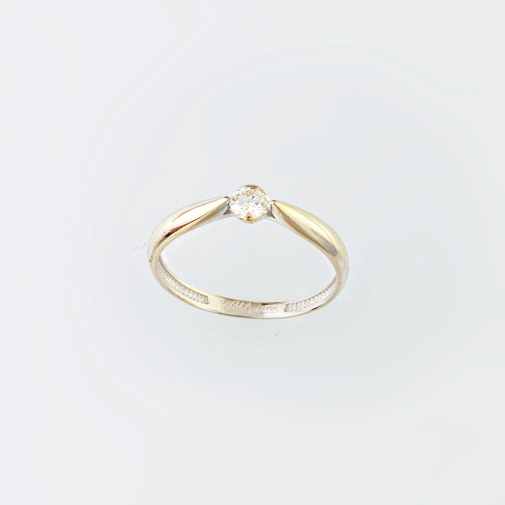 Кольцо с бриллиантом из белого золота 585 пробы Кольцо с бриллиантом из белого золота 585 пробы