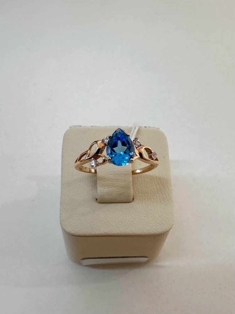 Кольцо с топазом из красного золота 585 пробы