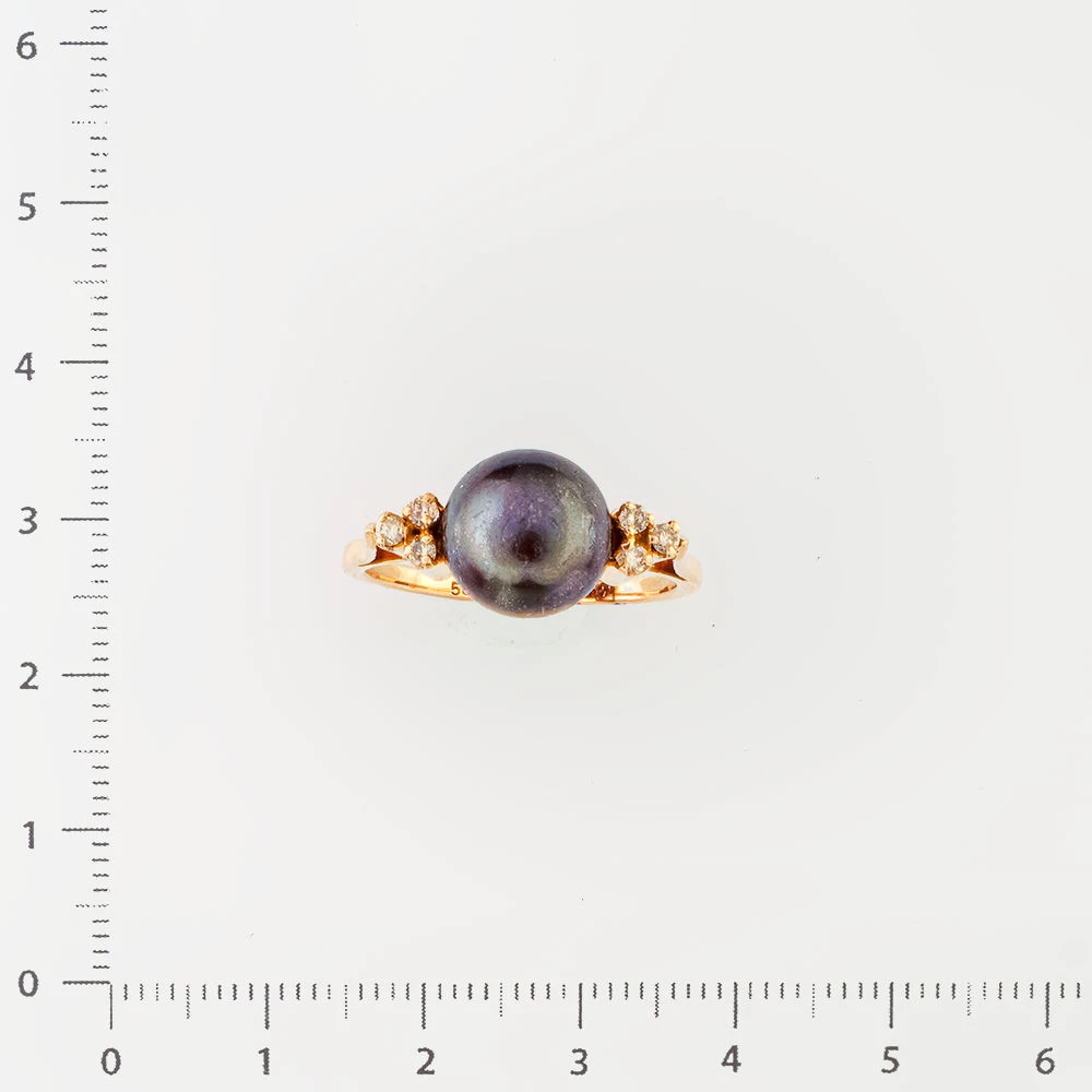 Кольцо с культивированным жемчугом из красного золота 585 пробы Кольцо с культивированным жемчугом из красного золота 585 пробы