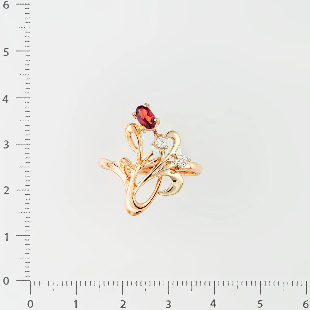 Кольцо с гранатом из красного золота 585 пробы Кольцо с гранатом из красного золота 585 пробы