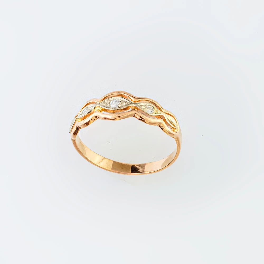 Кольцо с фианитом из красного золота 585 пробы Кольцо с фианитом из красного золота 585 пробы