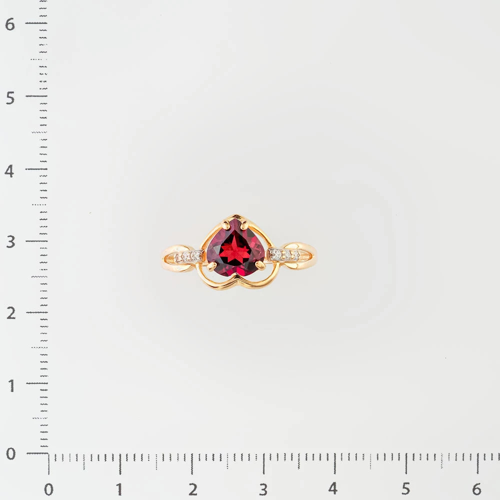 Кольцо с гранатом из красного золота 585 пробы