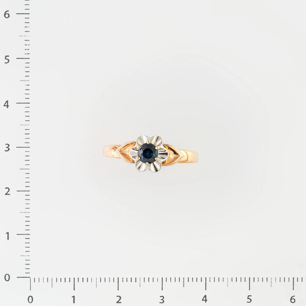 Кольцо с сапфиром из красного золота 585 пробы Кольцо с сапфиром из красного золота 585 пробы