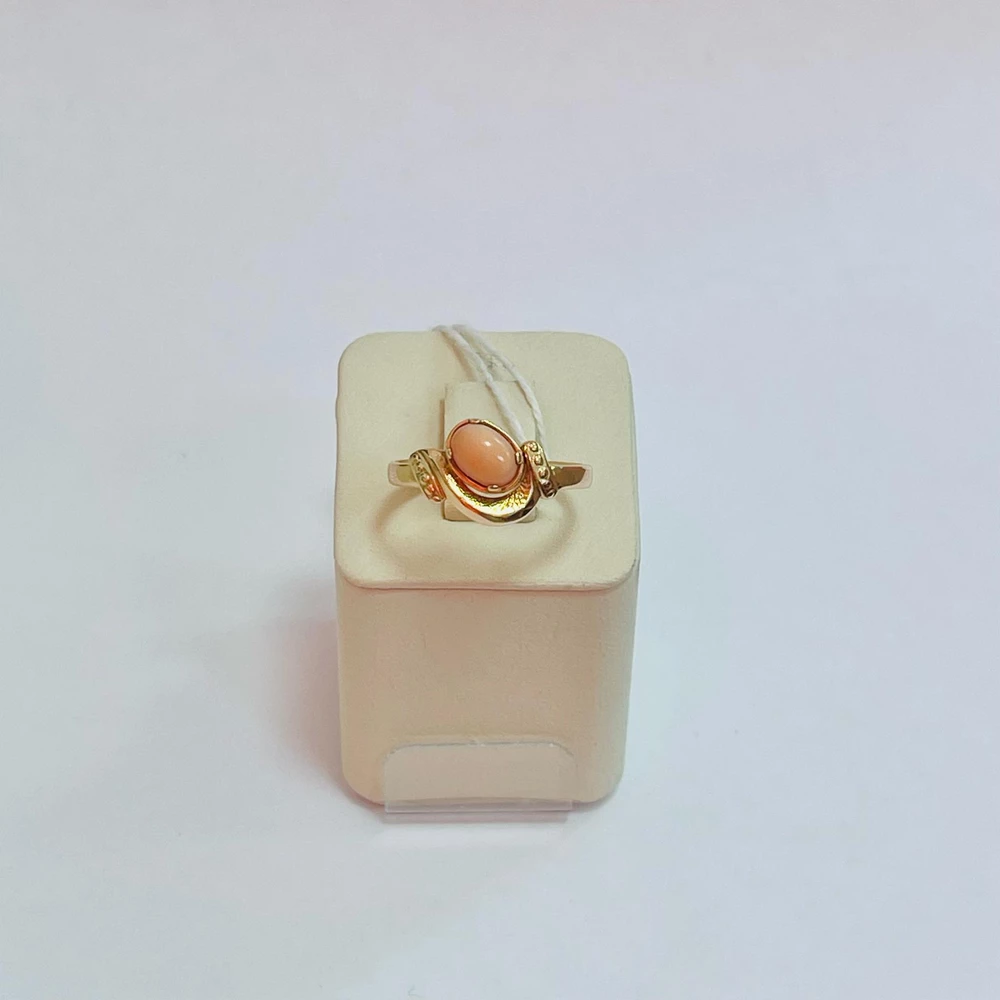 Кольцо с кораллом из красного золота 585 пробы