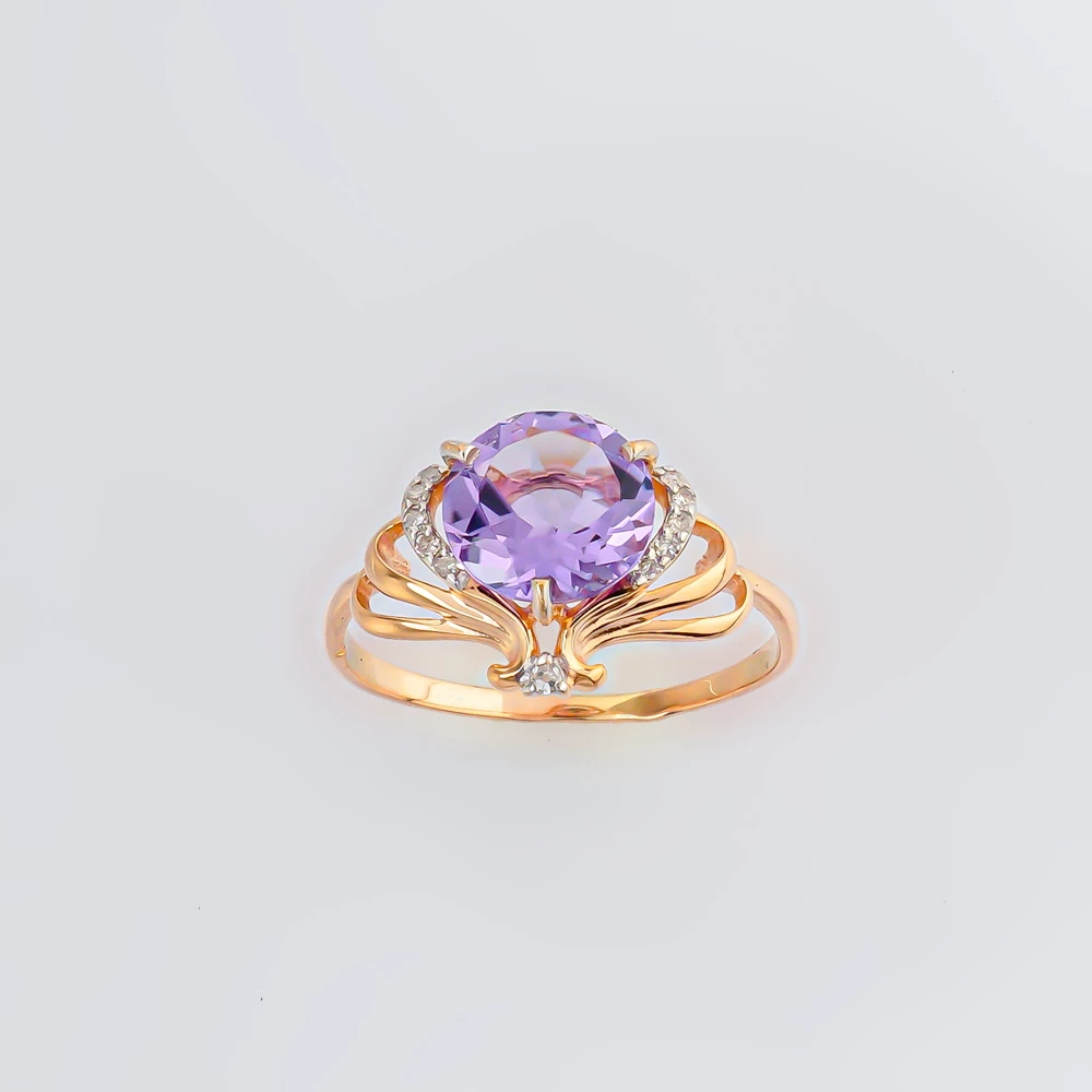 Кольцо с аметистом из красного золота 585 пробы Кольцо с аметистом из красного золота 585 пробы