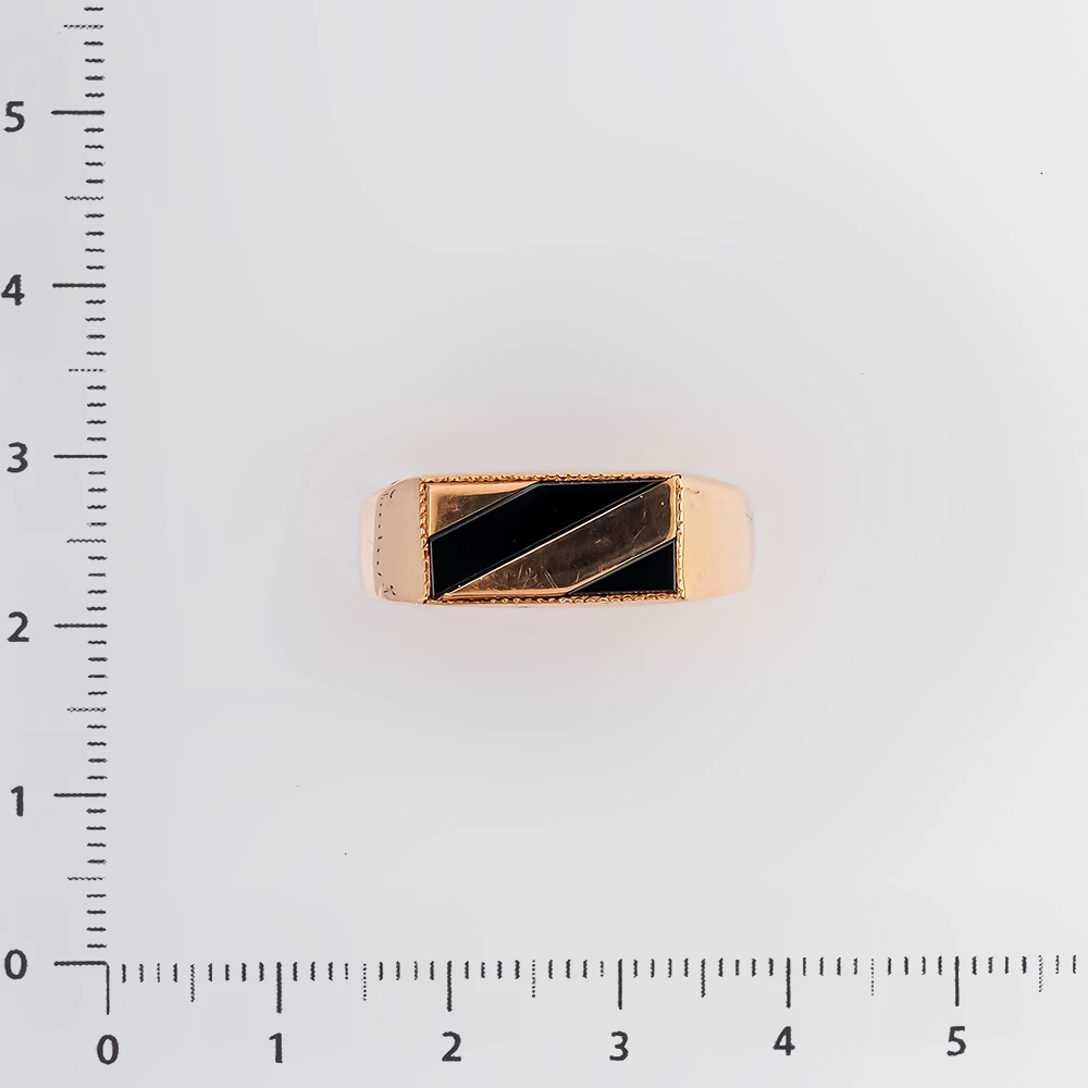 Кольцо с агатом из красного золота 585 пробы Кольцо с агатом из красного золота 585 пробы