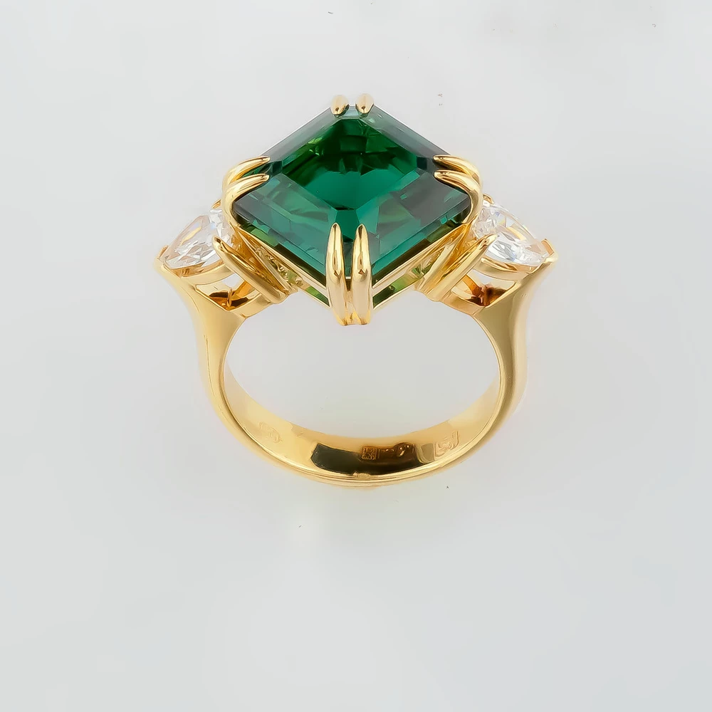 Кольцо с ситаллом из желтого золота 585 пробы Кольцо с ситаллом из желтого золота 585 пробы