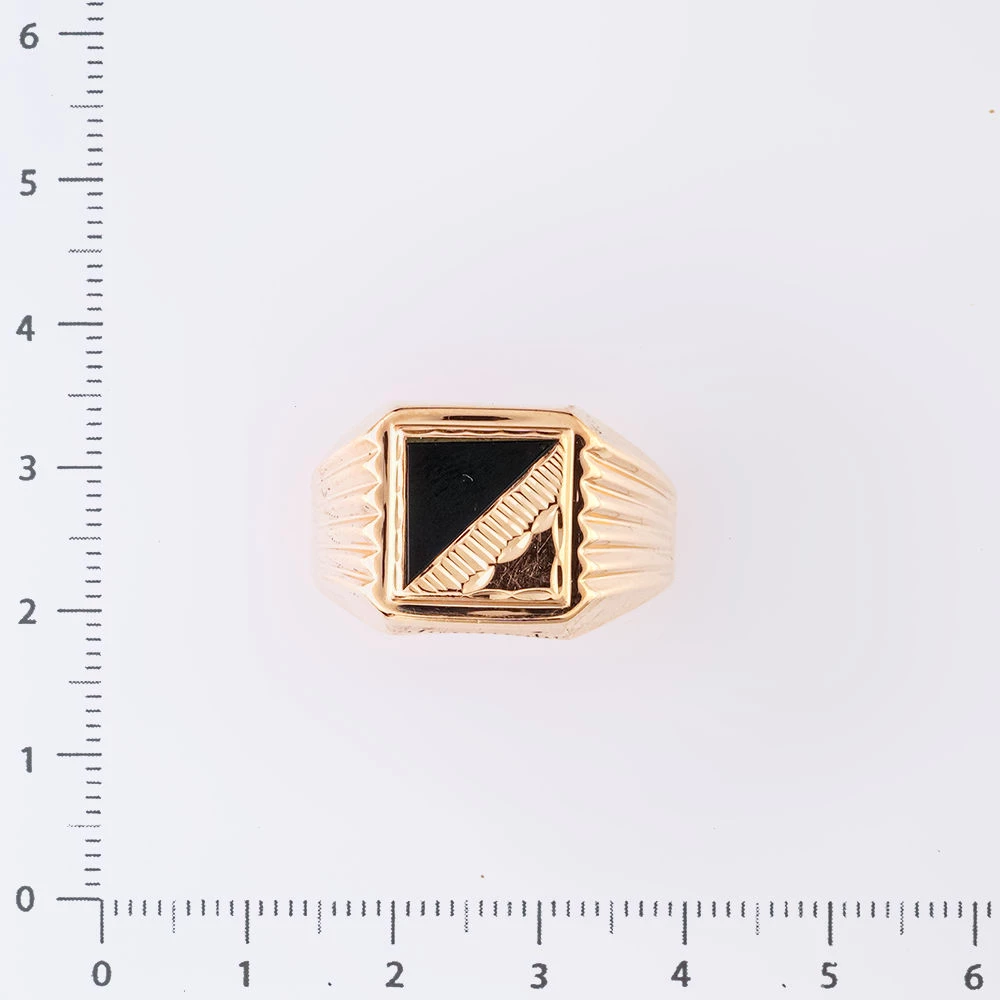 Кольцо с ониксом из красного золота 585 пробы