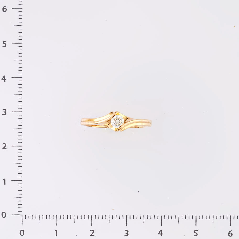 Кольцо с бриллиантом из красного золота 585 пробы