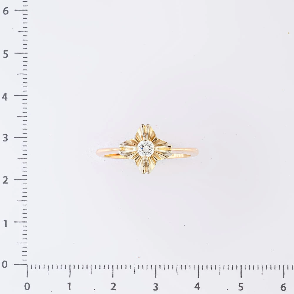 Кольцо с бриллиантом из красного золота 585 пробы