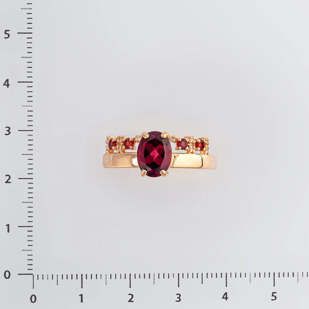 Кольцо с гранатом из красного золота 585 пробы 2 Кольцо с гранатом из красного золота 585 пробы 2