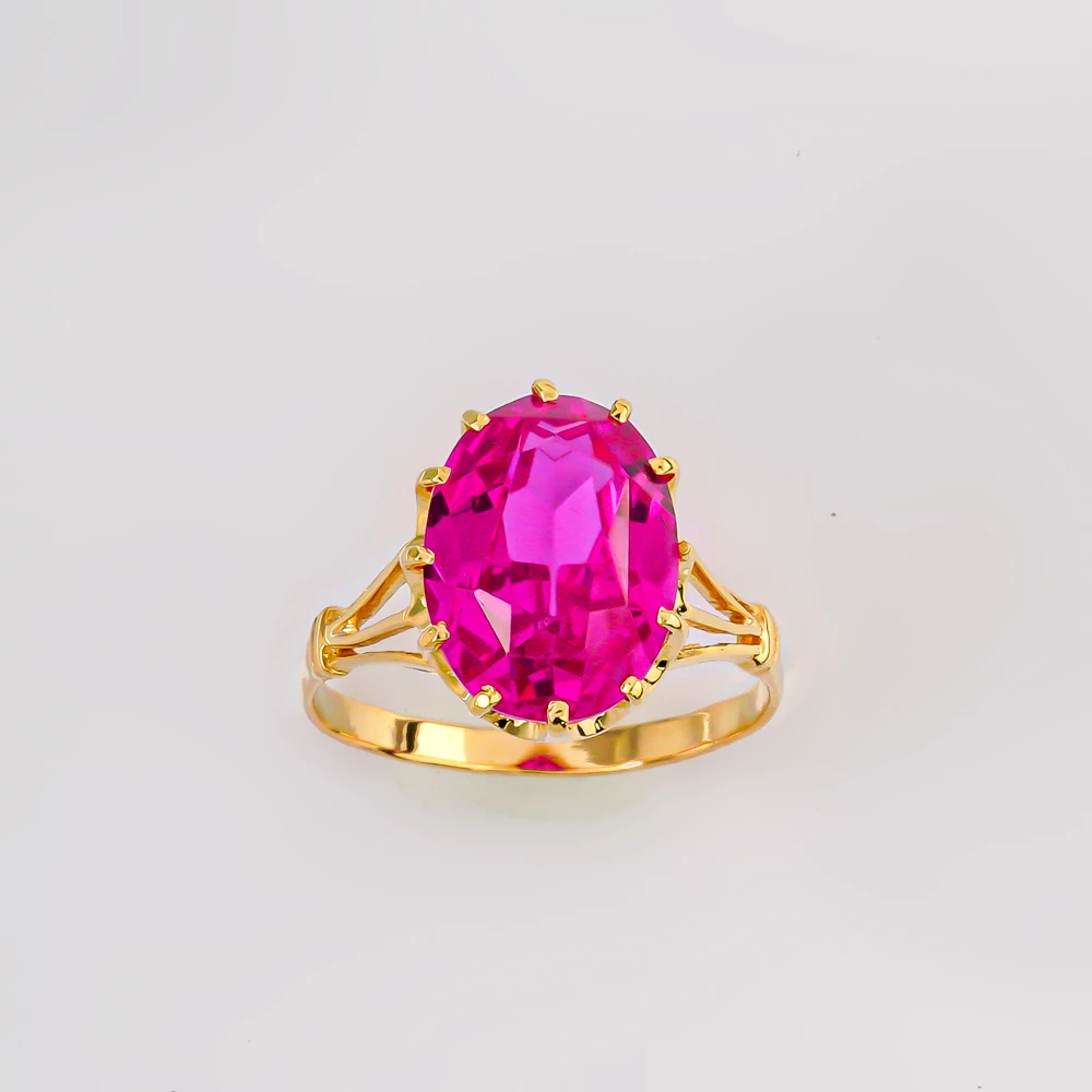 Кольцо с фианитом из желтого золота 750 пробы