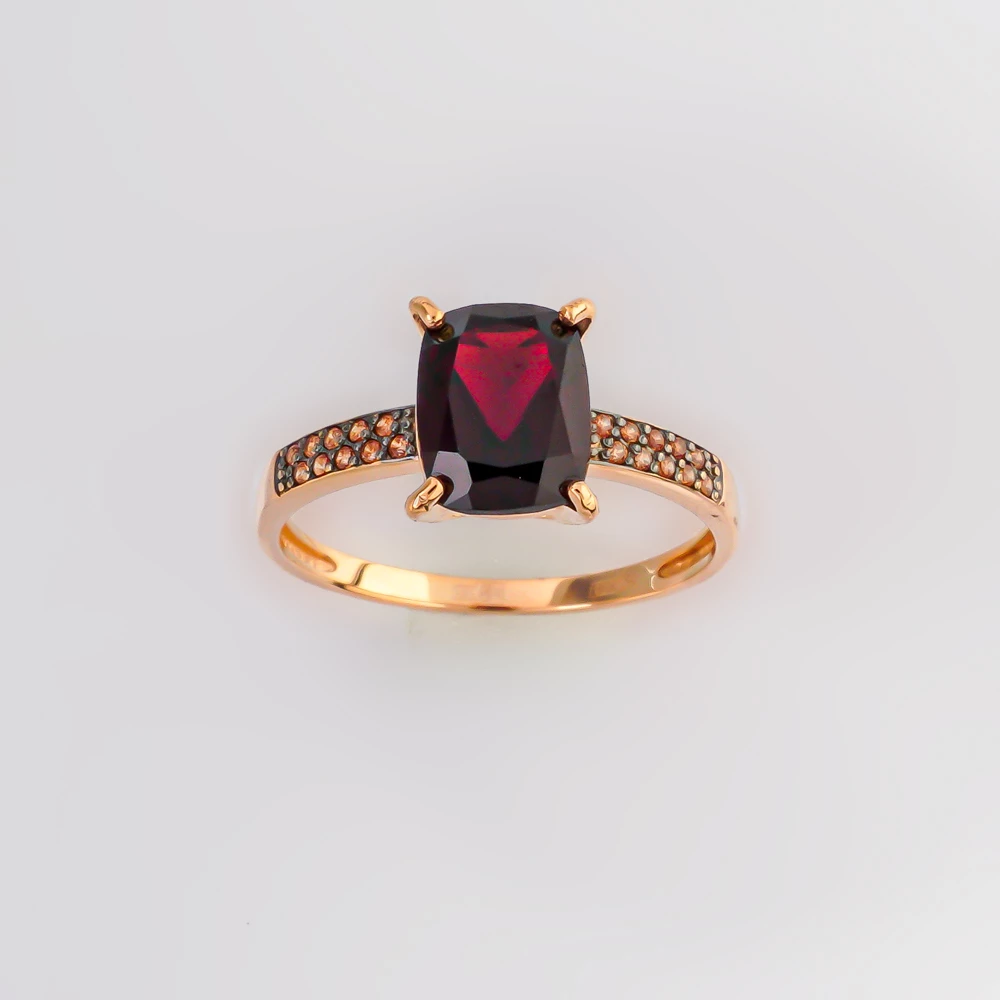 Кольцо с гранатом из красного золота 585 пробы