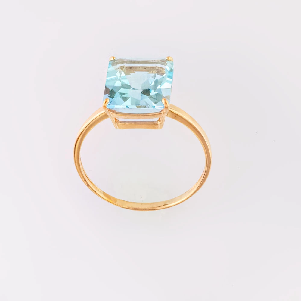 Кольцо с топазом из красного золота 585 пробы