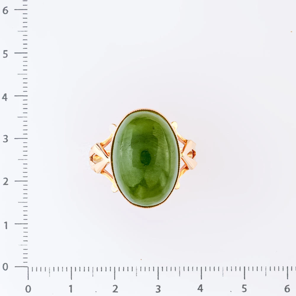 Кольцо с нефритом из красного золота 583 пробы