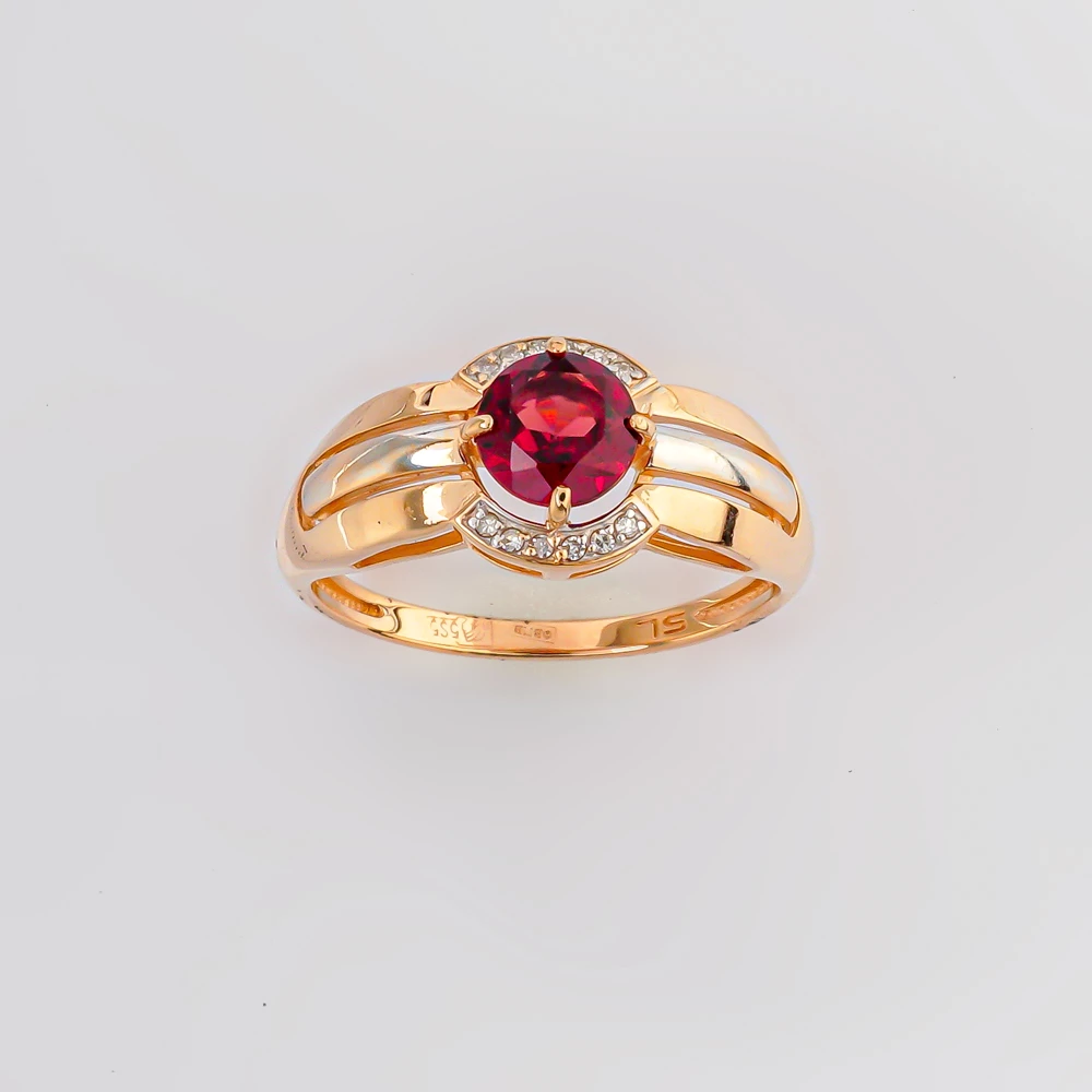 Кольцо с гранатом из красного золота 585 пробы