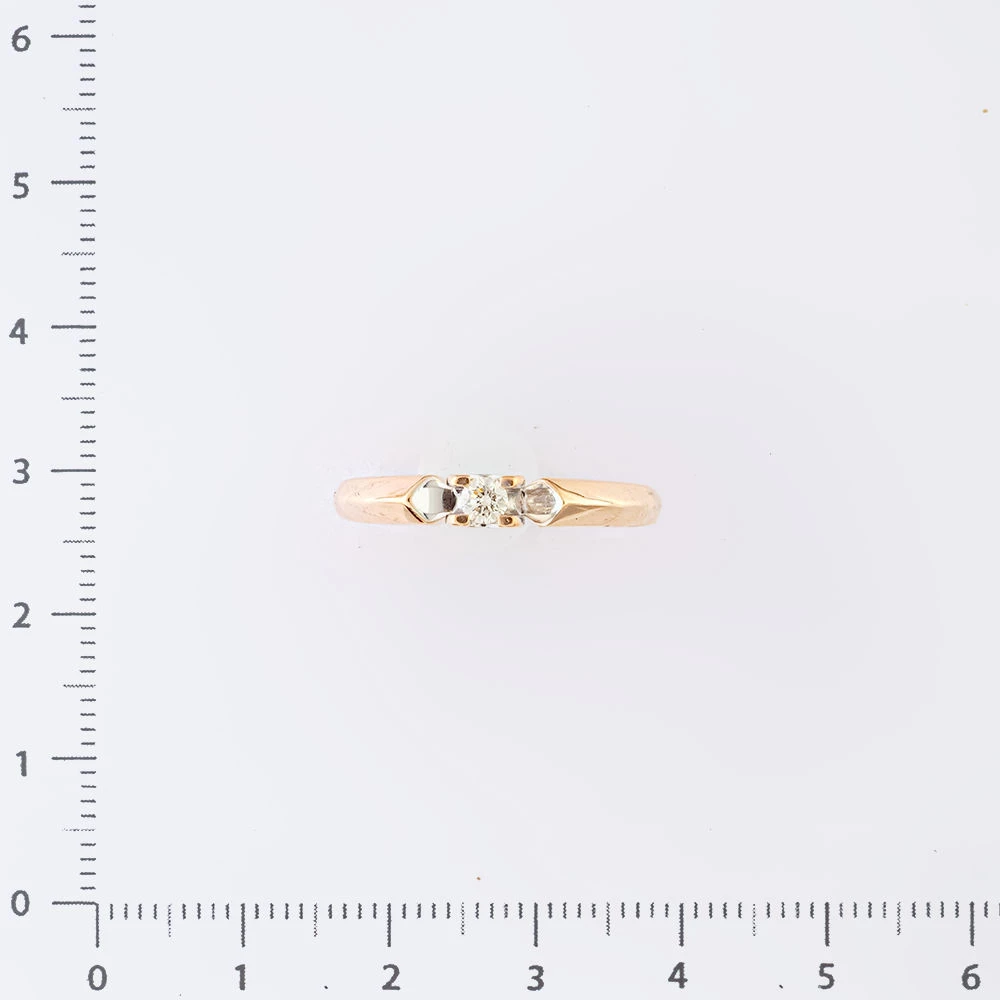 Кольцо с бриллиантом из красного золота 585 пробы