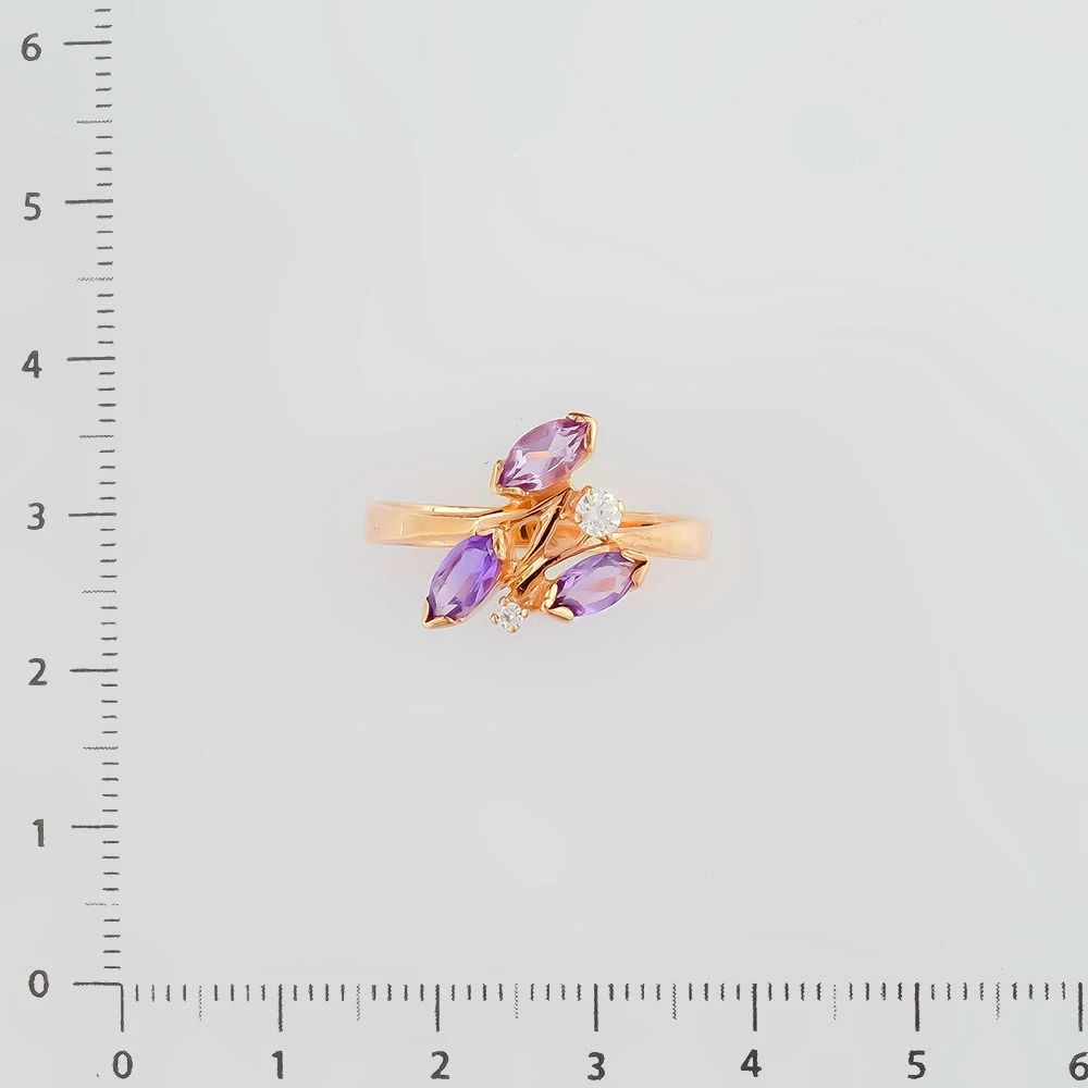 Кольцо с аметистом из красного золота 585 пробы Кольцо с аметистом из красного золота 585 пробы