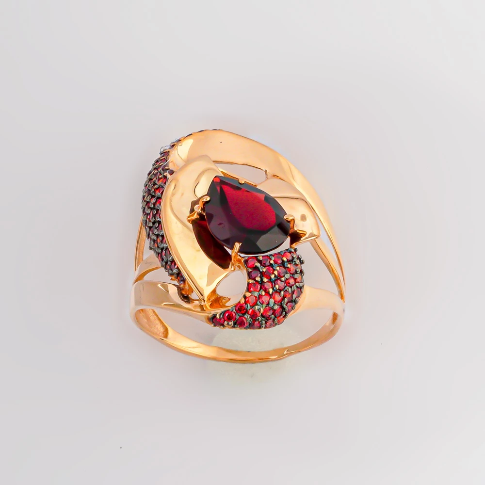 Кольцо с гранатом из красного золота 585 пробы