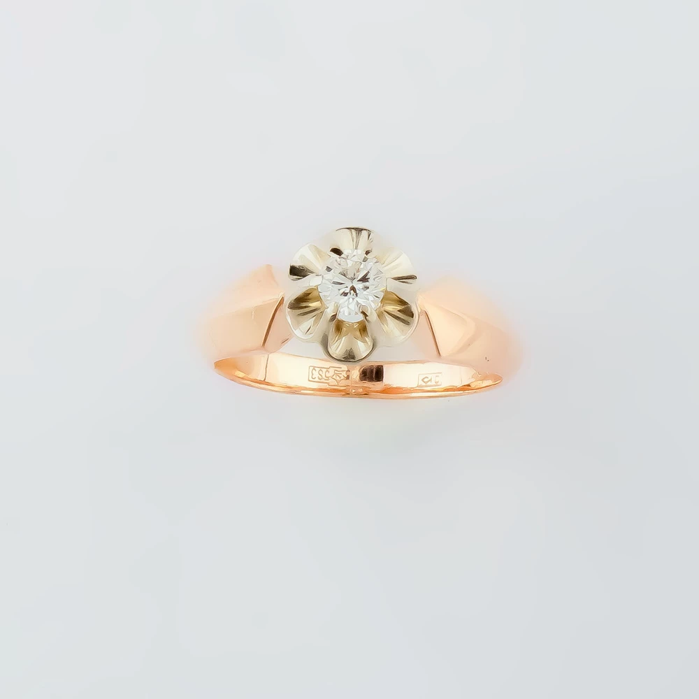 Кольцо с бриллиантом из красного золота 583 пробы