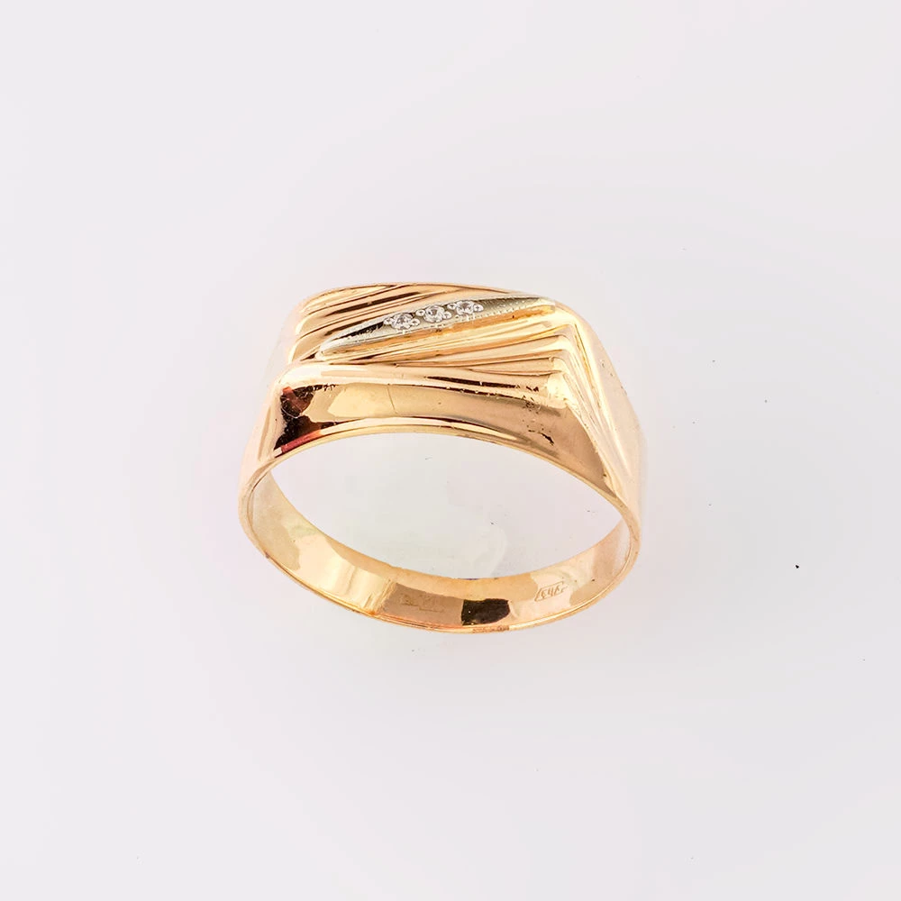 Кольцо с фианитом из красного золота 585 пробы