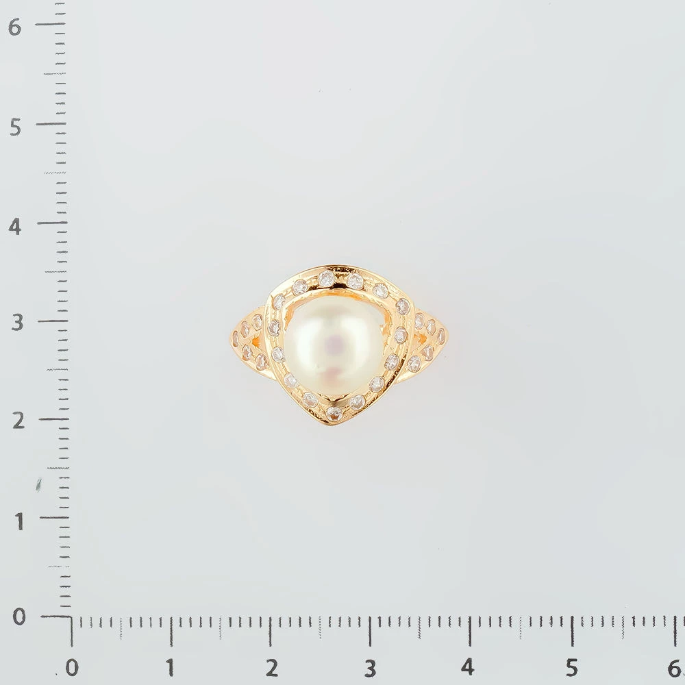 Кольцо с культивированным жемчугом из красного золота 585 пробы Кольцо с культивированным жемчугом из красного золота 585 пробы