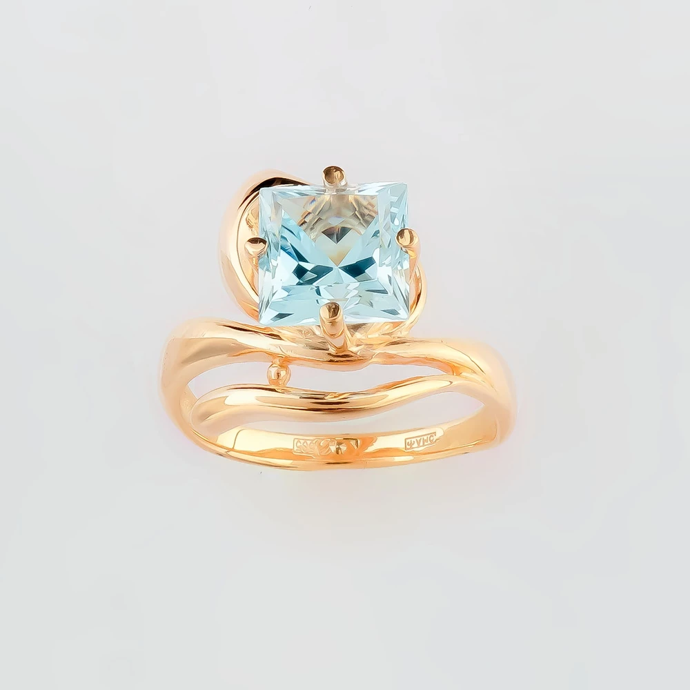 Кольцо с топазом из красного золота 585 пробы