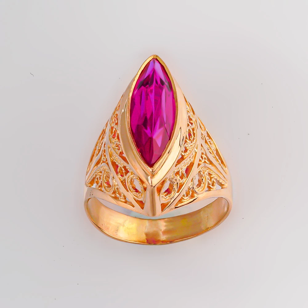 Кольцо с фианитом из красного золота 583 пробы